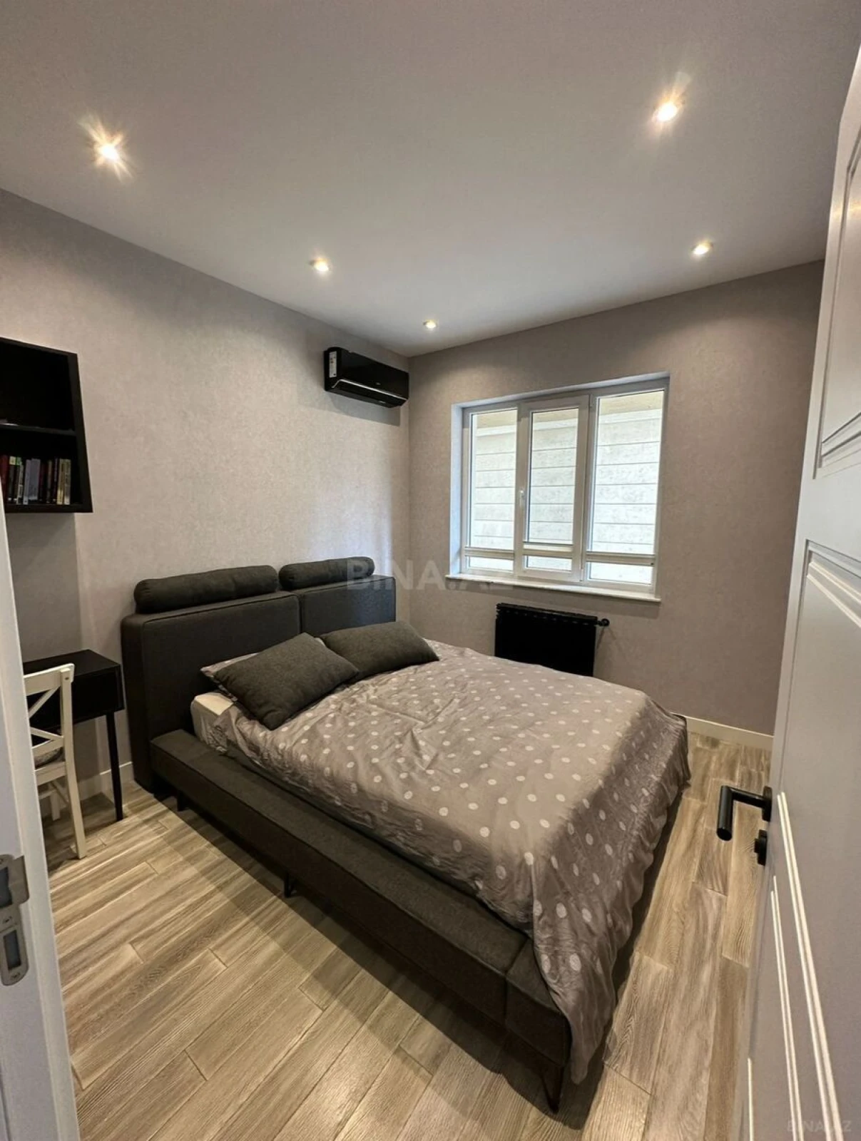 Satılır 3 otaqlı mənzil 125 m²