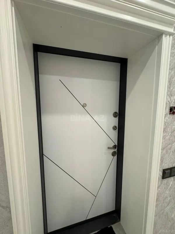 Kirayə verilir 2 otaqlı mənzil 90 m²