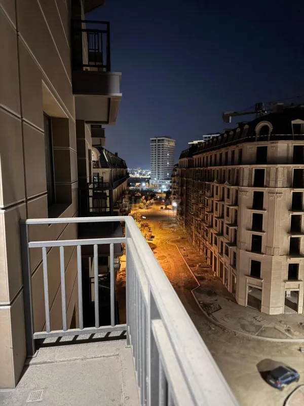 Kirayə verilir 2 otaqlı mənzil 90 m²