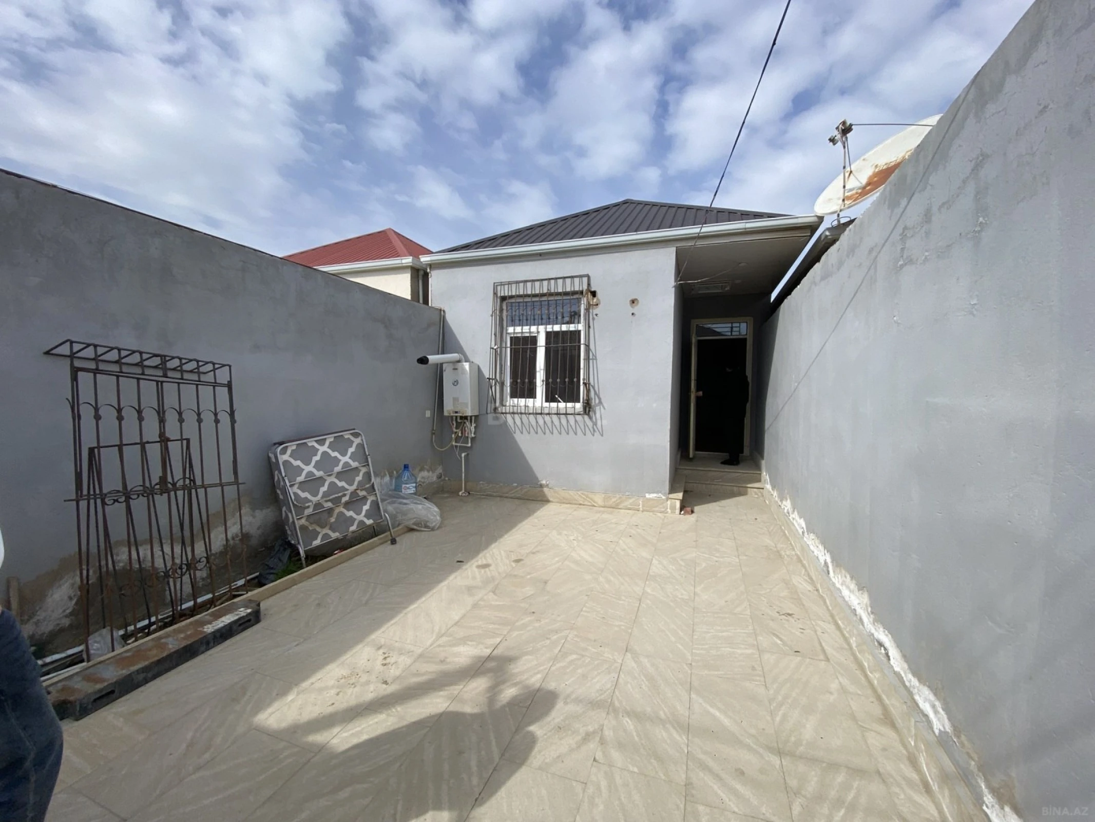 Satılır 2 otaqlı həyət evi 60 m²