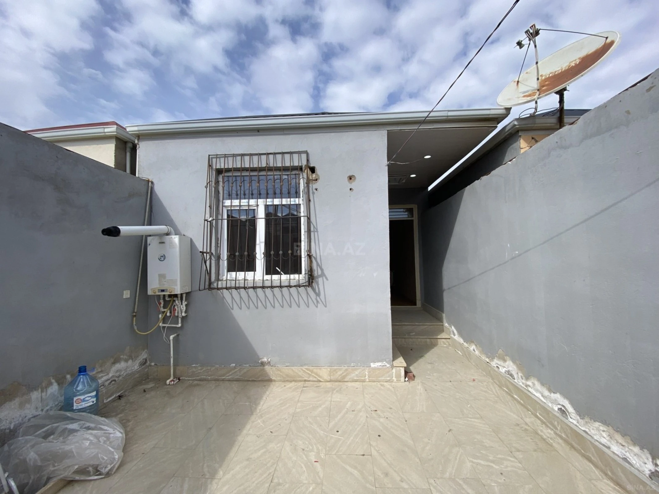 Satılır 2 otaqlı həyət evi 60 m²