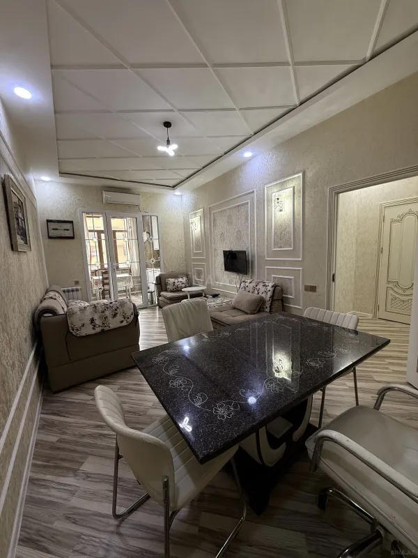 Satılır 2 otaqlı mənzil 63 m²