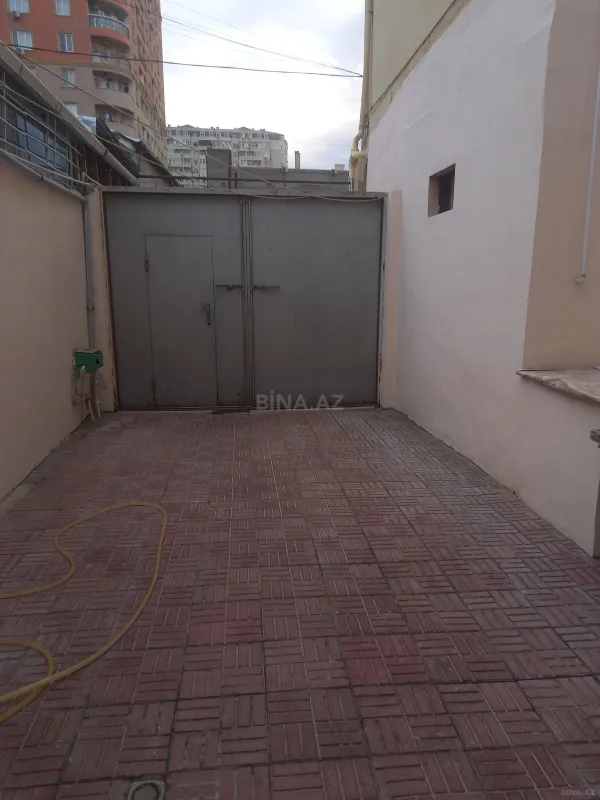 Satılır 4 otaqlı həyət evi 161 m²