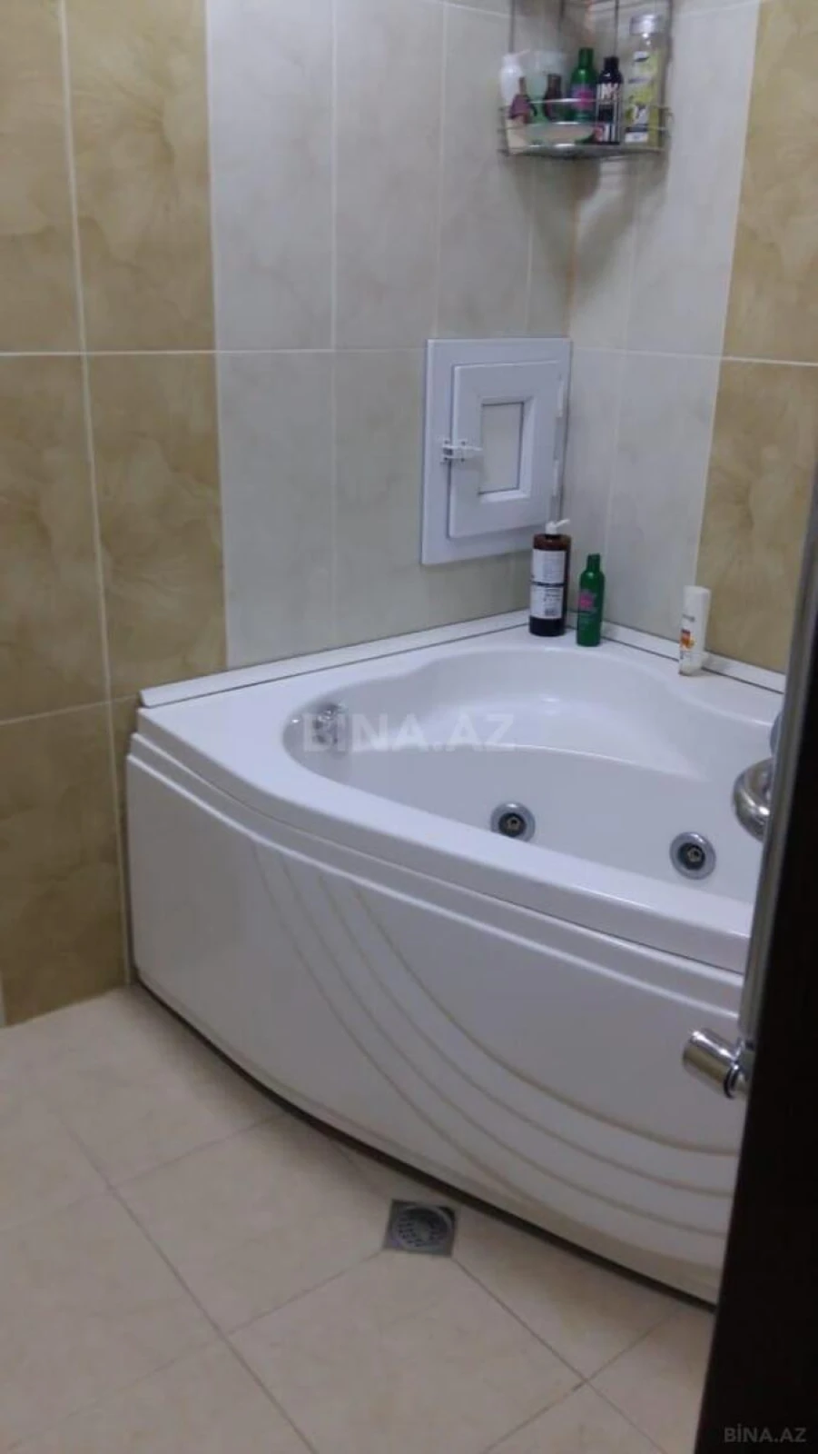 Kirayə verilir 3 otaqlı mənzil 120 m²