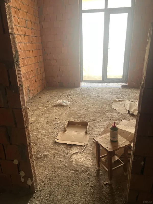 Satılır 2 otaqlı mənzil 110 m²