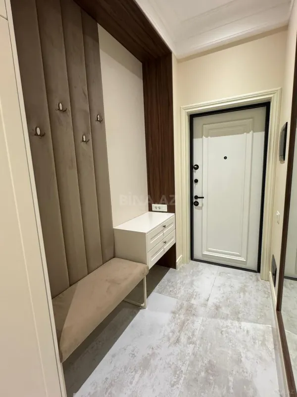 Satılır 2 otaqlı mənzil 98 m²