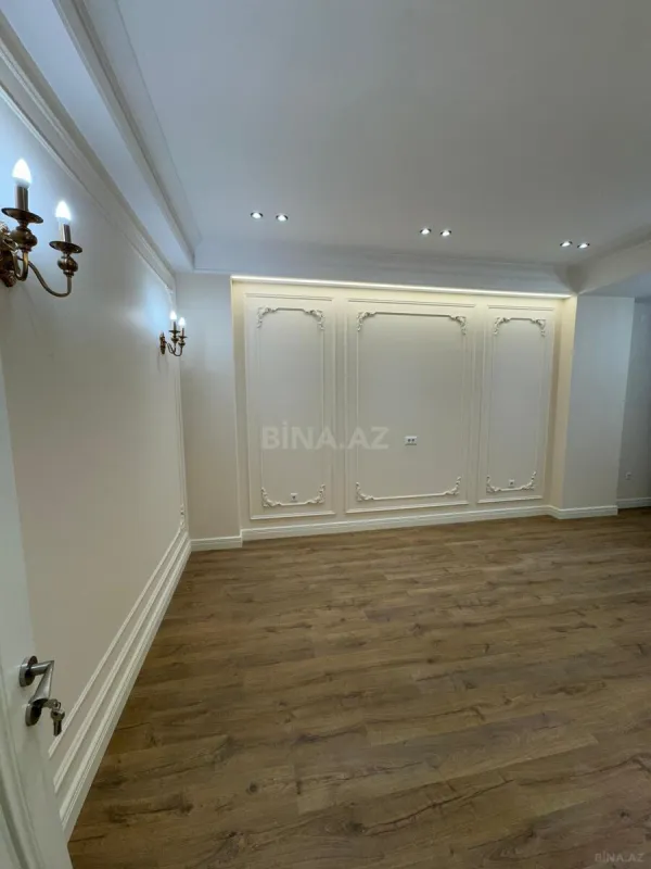 Satılır 2 otaqlı mənzil 98 m²