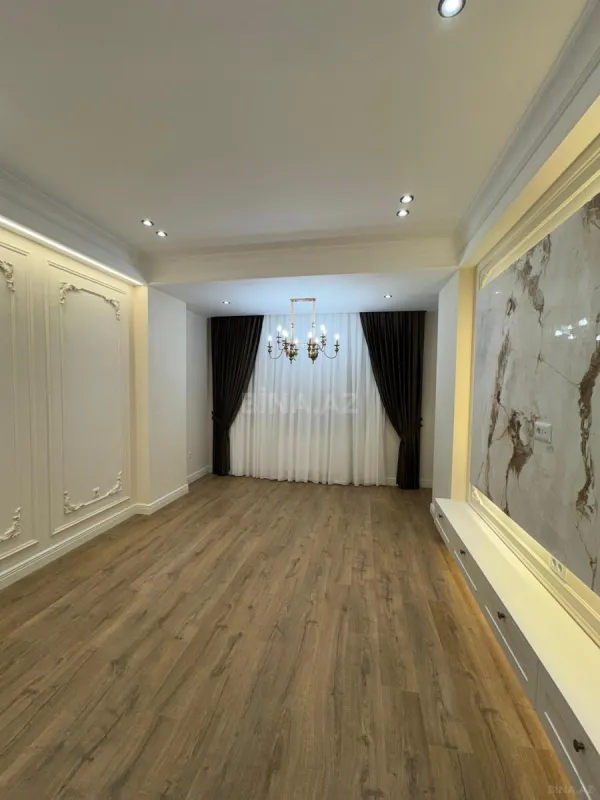 Satılır 2 otaqlı mənzil 98 m²