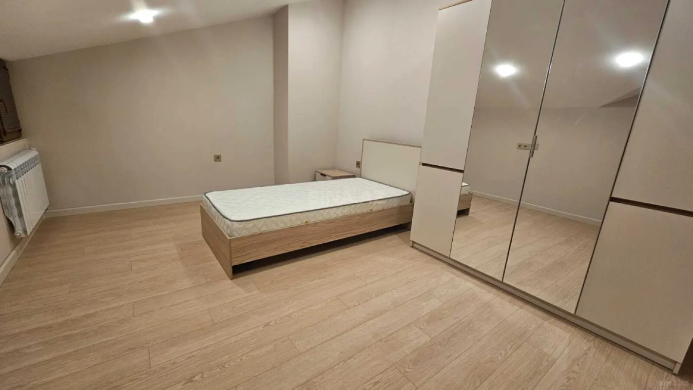 Kirayə verilir 3 otaqlı mənzil 93 m²
