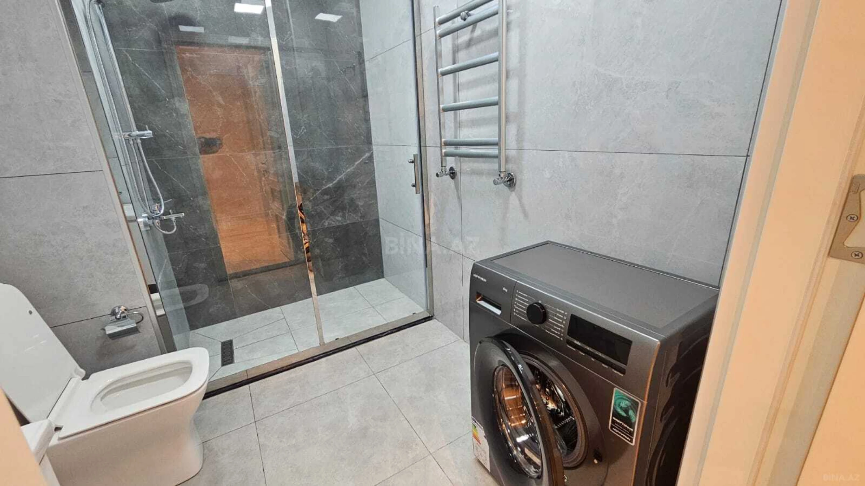 Kirayə verilir 3 otaqlı mənzil 93 m²