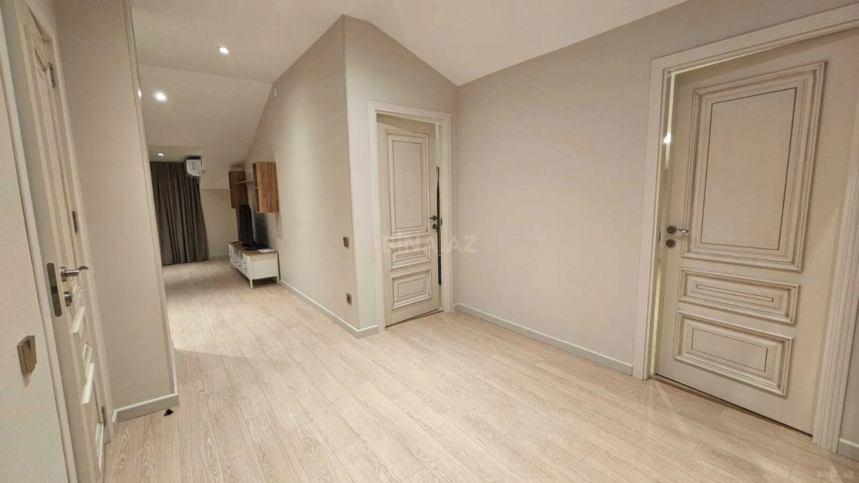 Kirayə verilir 3 otaqlı mənzil 93 m²