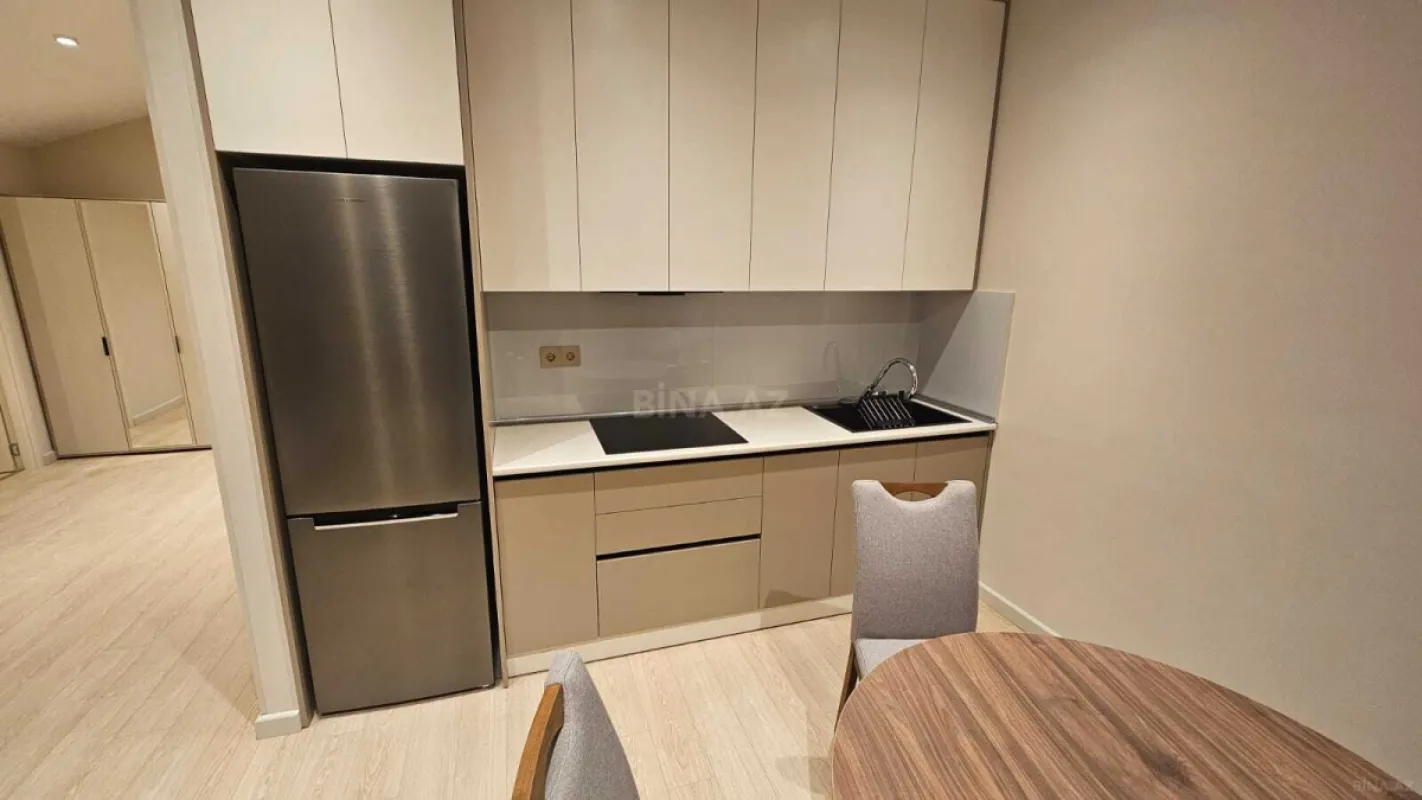 Kirayə verilir 3 otaqlı mənzil 93 m²