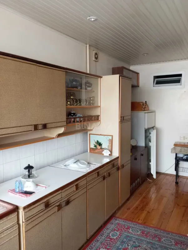 Satılır 2 otaqlı mənzil 82.5 m²