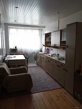 Satılır 2 otaqlı mənzil 82.5 m²