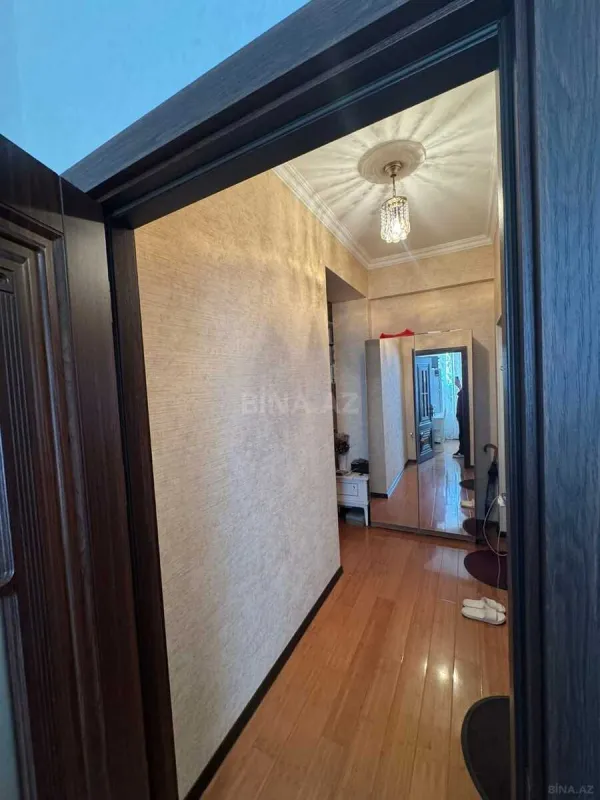 Satılır 2 otaqlı mənzil 165 m²