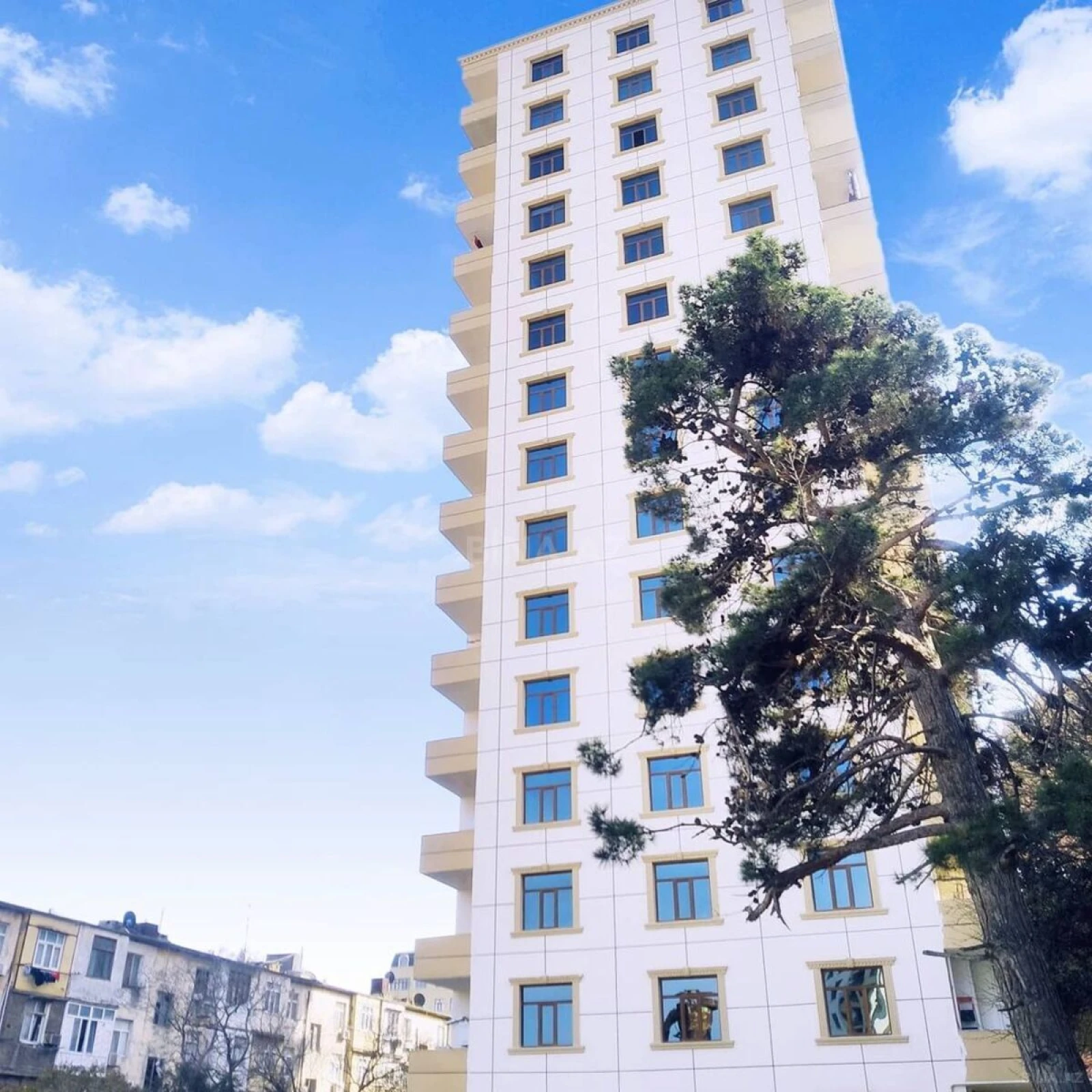 Kirayə verilir 2 otaqlı mənzil 60 m²