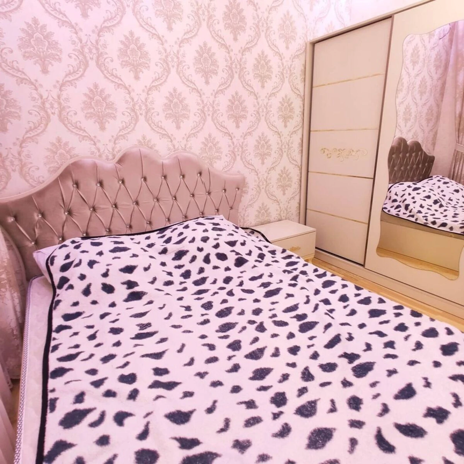 Kirayə verilir 2 otaqlı mənzil 60 m²