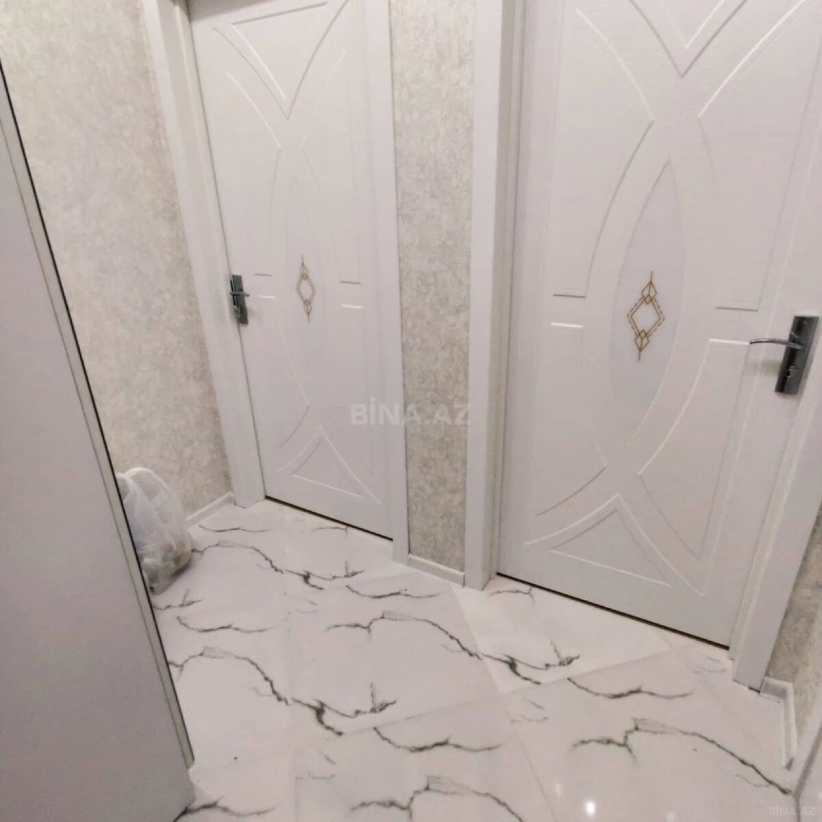 Kirayə verilir 2 otaqlı mənzil 60 m²