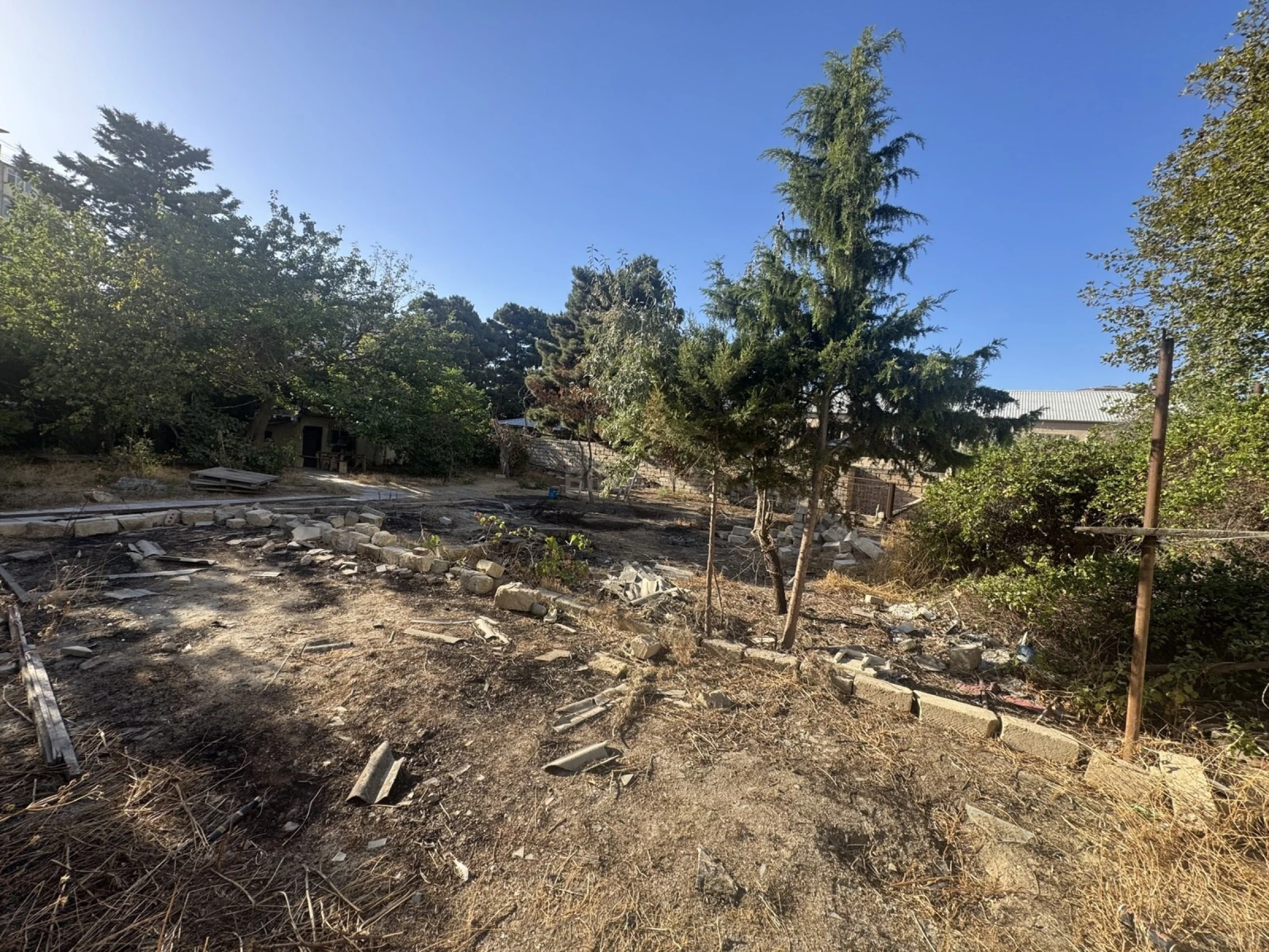 Satılır torpaq sahəsi 3.5 m²