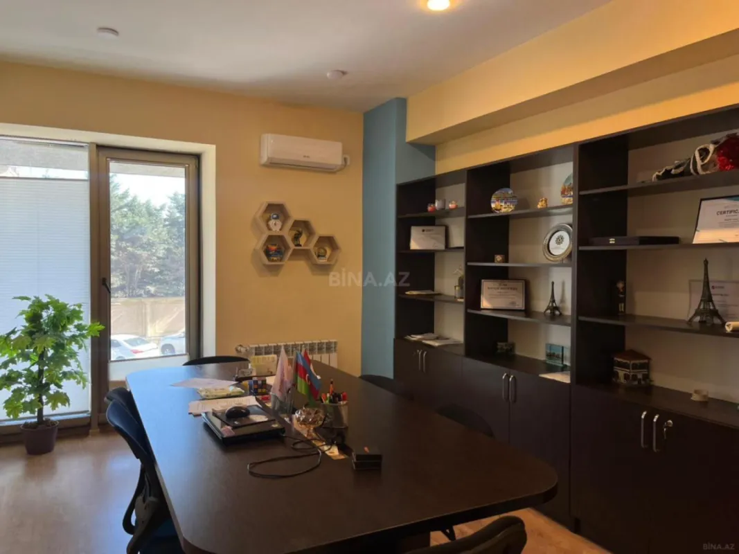 Kirayə verilir 3 otaqlı ofis 40 m²