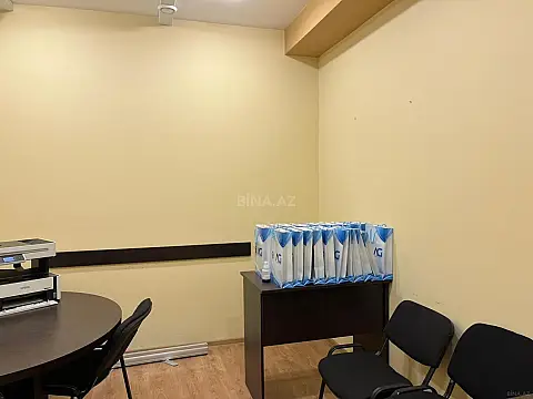 Kirayə verilir 3 otaqlı ofis 40 m²