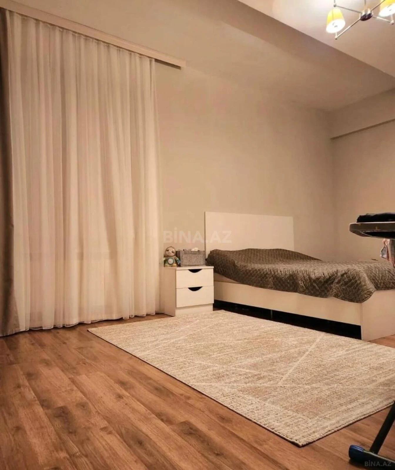 Satılır 3 otaqlı mənzil 113 m²