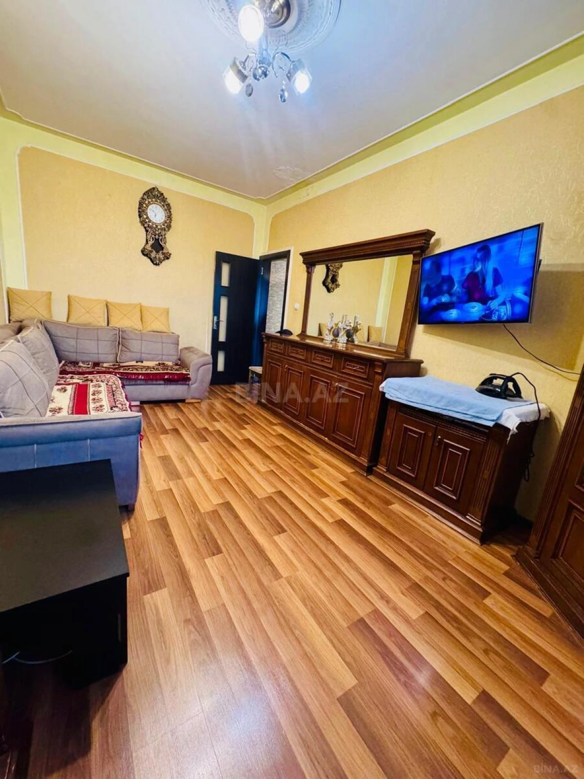 Satılır 2 otaqlı mənzil 65 m²