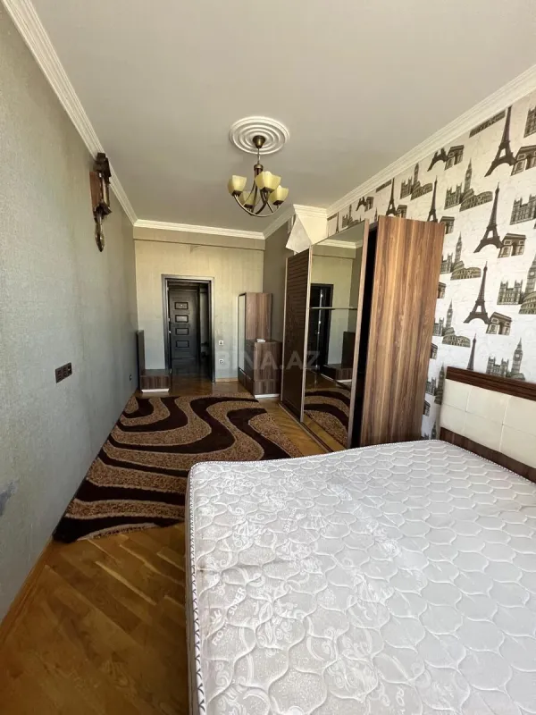 Kirayə verilir 3 otaqlı mənzil 180 m²
