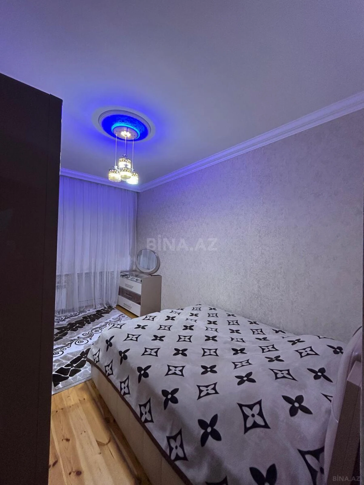 Satılır 3 otaqlı mənzil 71 m²