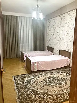Kirayə verilir 3 otaqlı mənzil 135 m²
