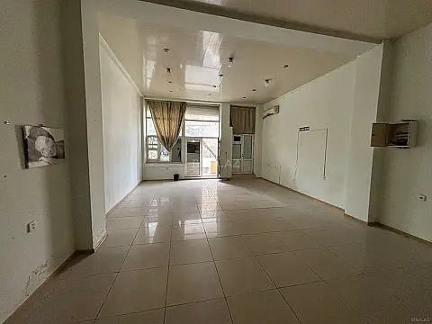 Satılır obyekt 60 m²