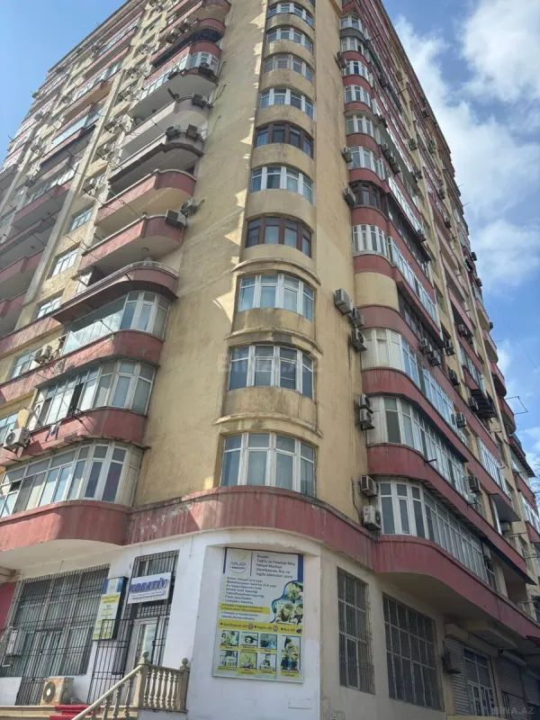 Satılır obyekt 60 m²