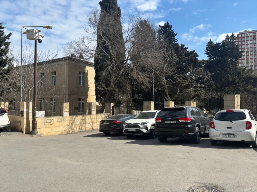 Satılır obyekt 60 m²