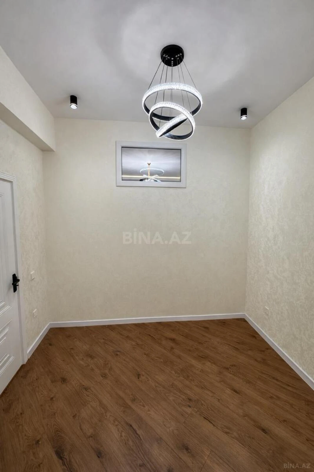 Satılır 3 otaqlı mənzil 68.53 m²