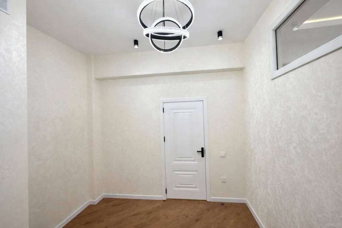 Satılır 3 otaqlı mənzil 68.53 m²