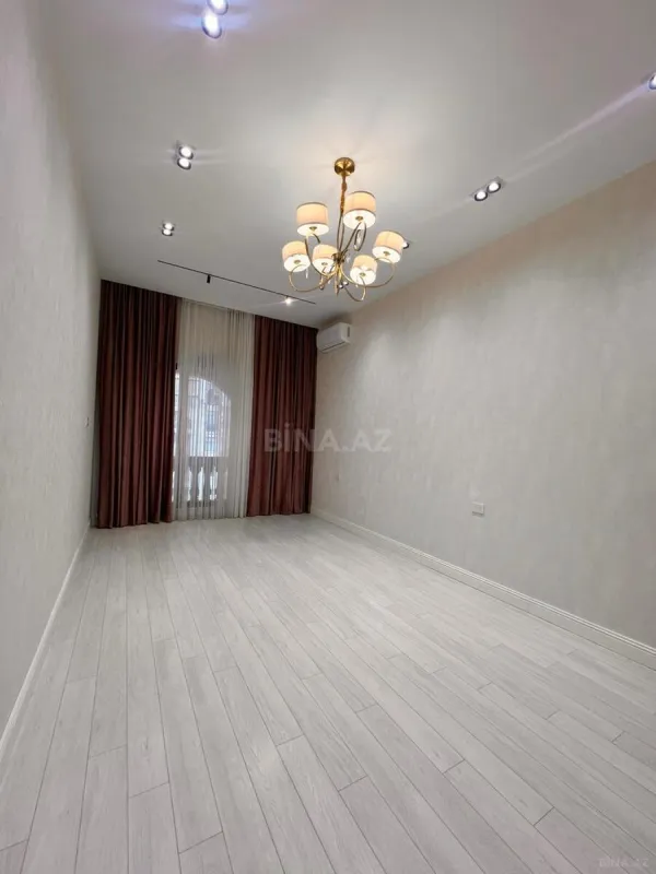 Satılır 3 otaqlı mənzil 107 m²
