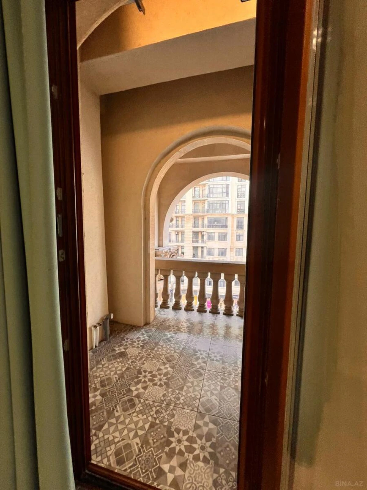 Satılır 3 otaqlı mənzil 107 m²