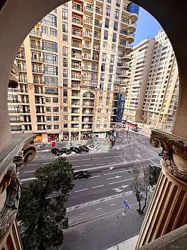 Satılır 3 otaqlı mənzil 107 m²