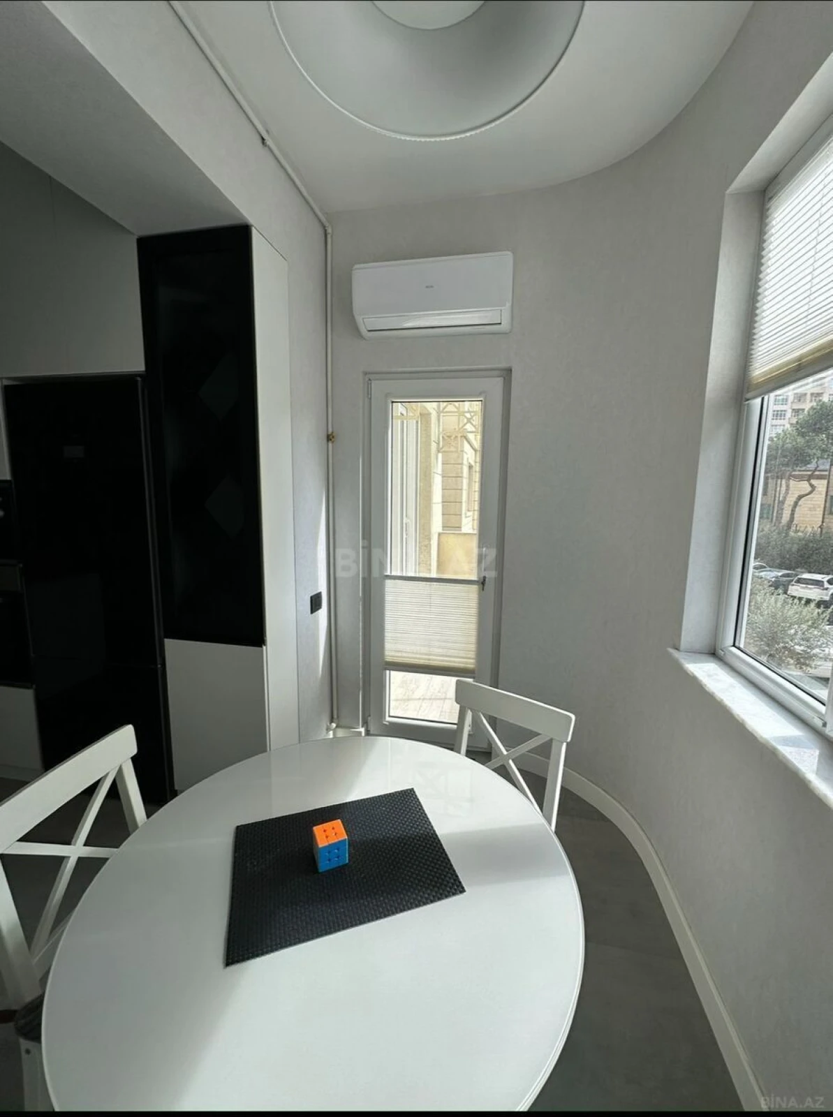 Satılır 3 otaqlı mənzil 125 m²