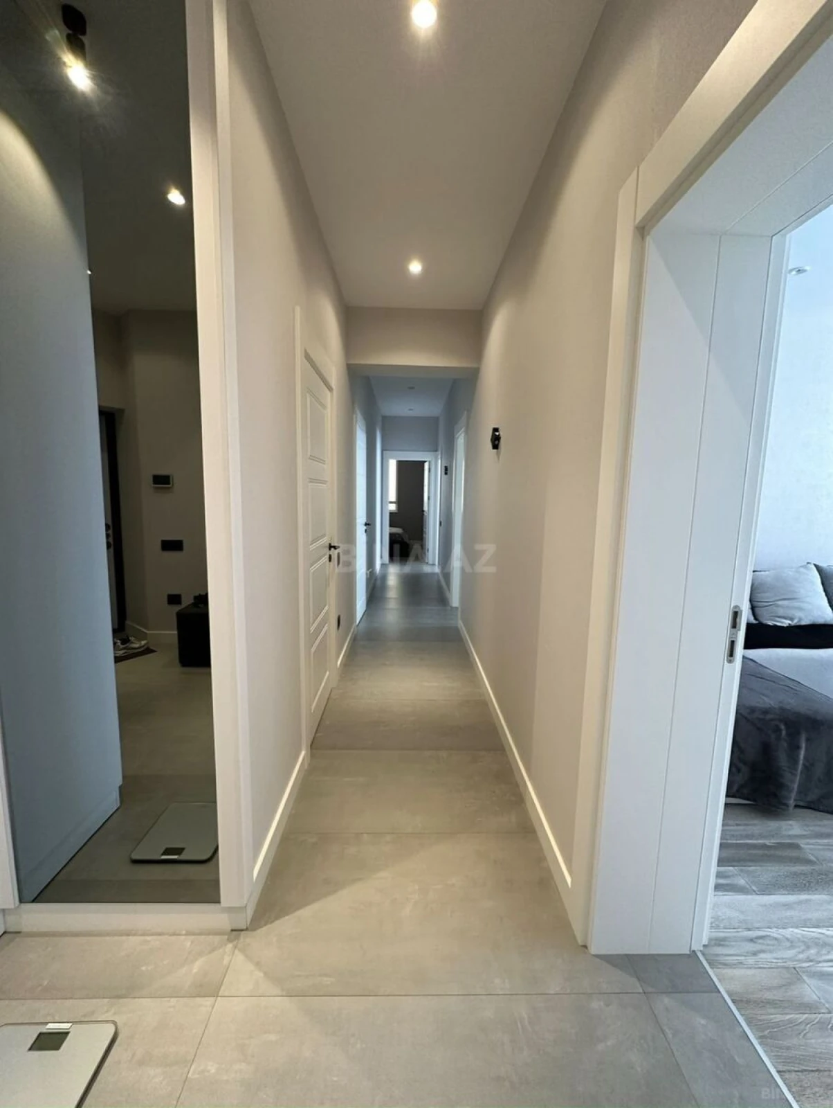 Satılır 3 otaqlı mənzil 125 m²