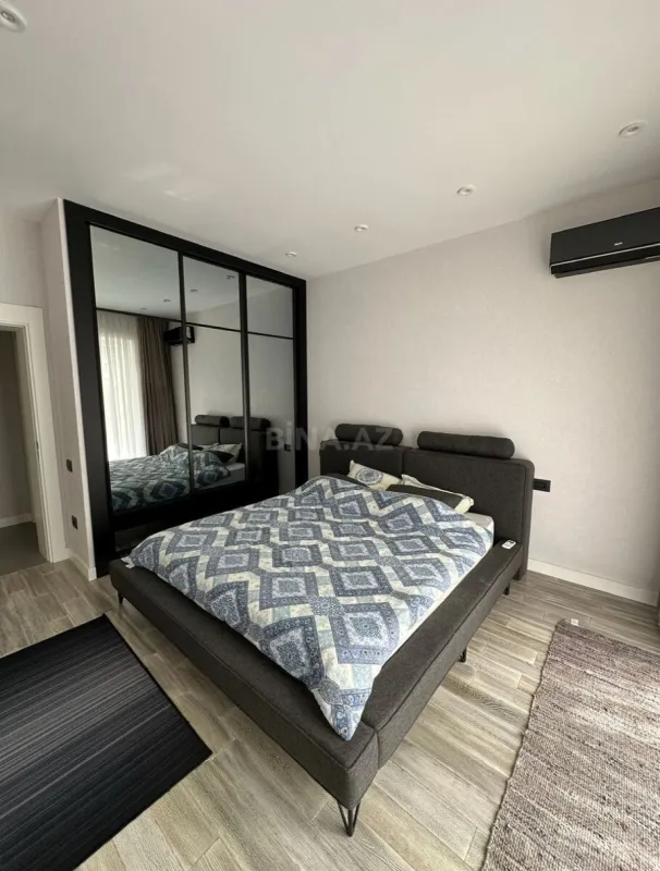 Satılır 3 otaqlı mənzil 125 m²