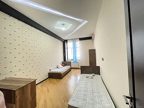 Kirayə verilir 3 otaqlı mənzil 140 m²
