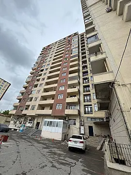 Satılır 3 otaqlı mənzil 137 m² — Bakı, Memar Əcəmi yanı 3 otaq 137.00 m²