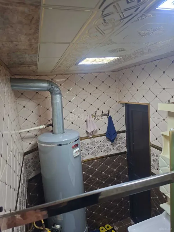 Satılır 4 otaqlı mənzil 144 m²