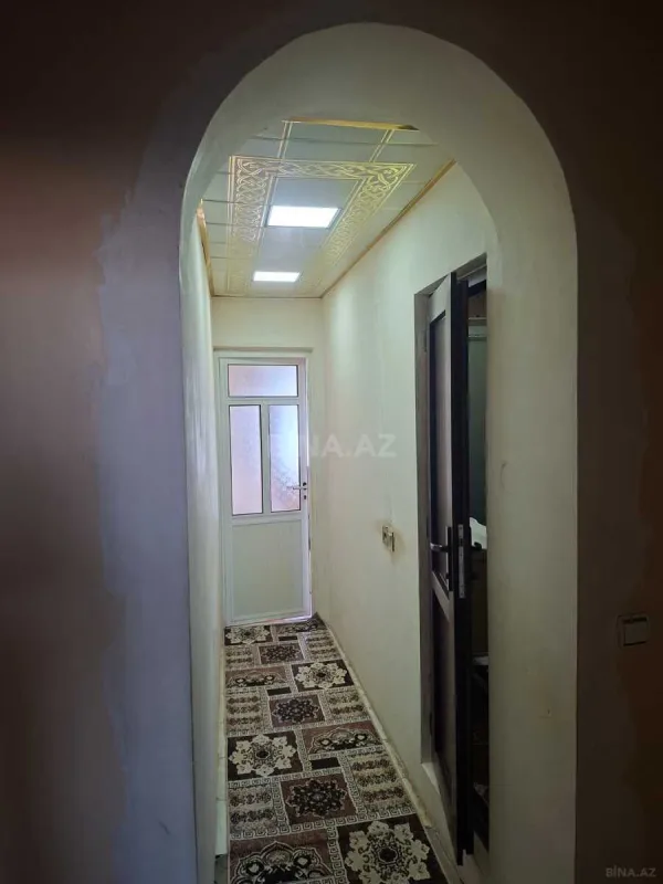 Satılır 4 otaqlı mənzil 144 m²