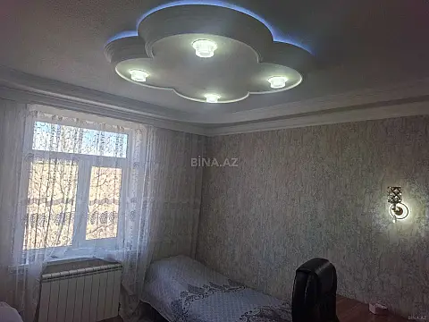 Satılır 4 otaqlı mənzil 144 m²