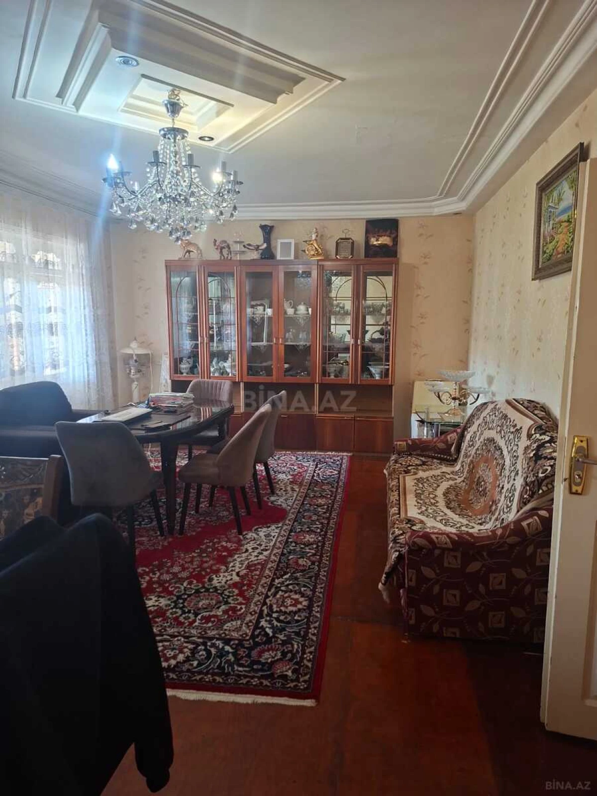 Satılır 4 otaqlı mənzil 144 m²