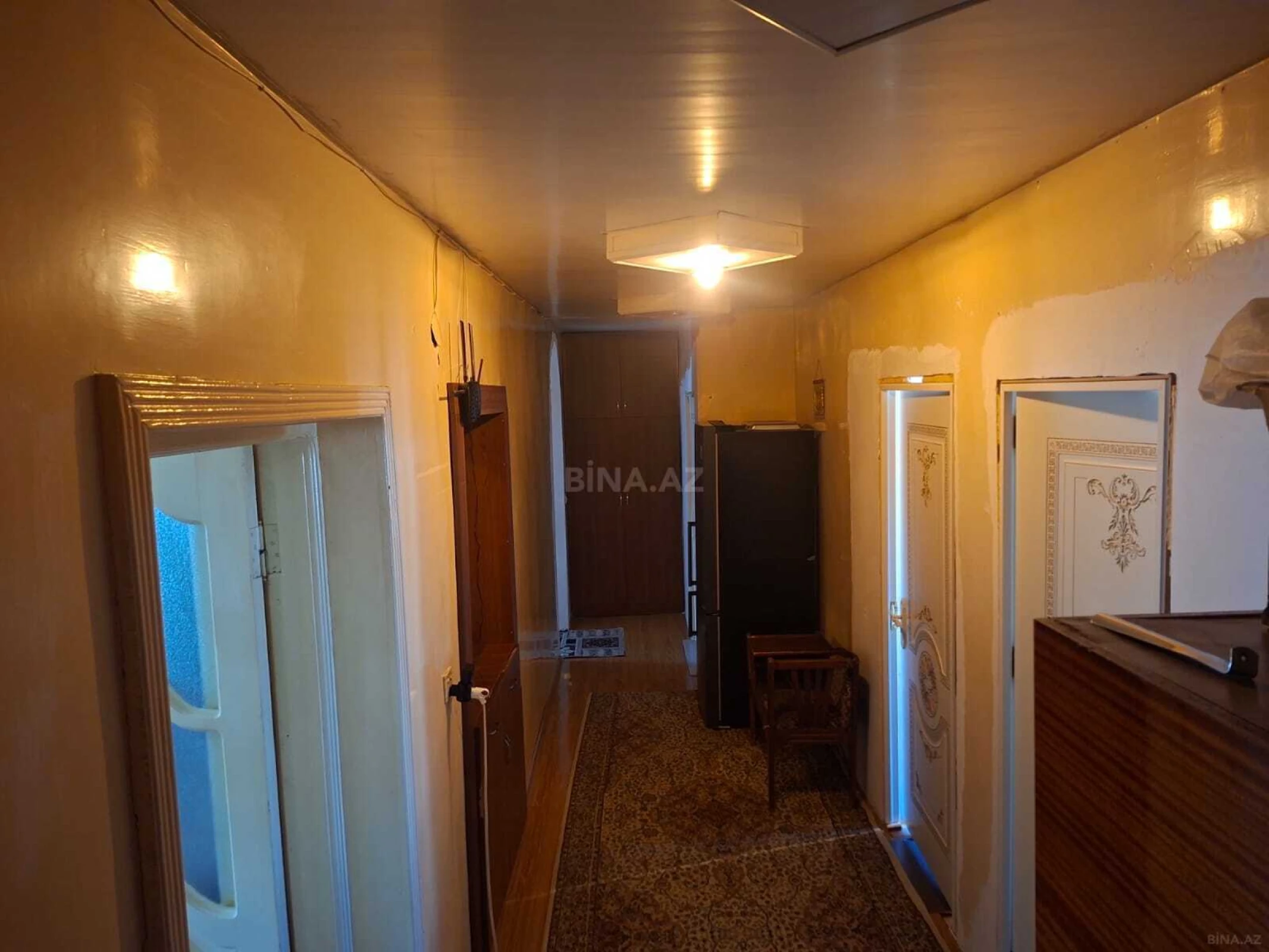 Satılır 4 otaqlı mənzil 144 m²