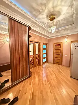 Satılır 3 otaqlı mənzil 110 m²