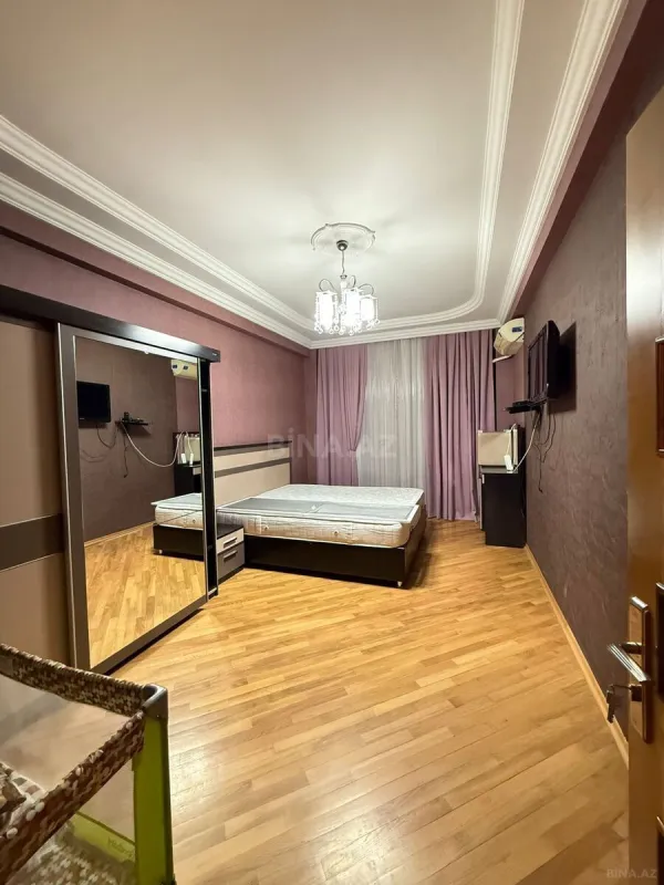 Satılır 3 otaqlı mənzil 110 m²